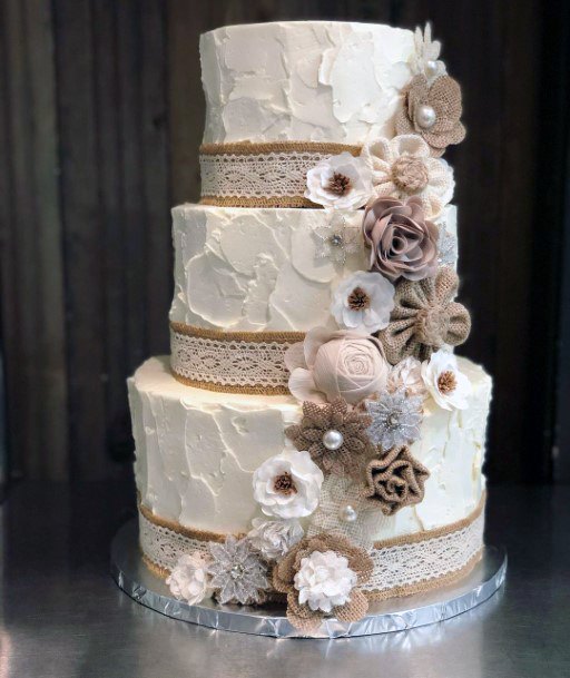 Burlap Laced Cake Wedding Decor