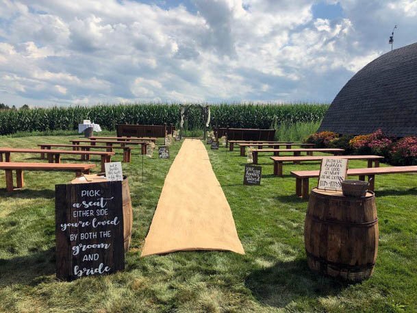 Burlap Pathway Wedding Decor