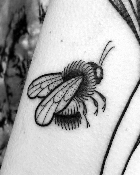 Bushy Bee Tattoo For Women