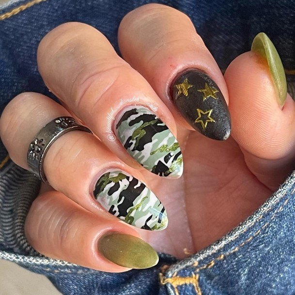 Camo Womens Nail Ideas