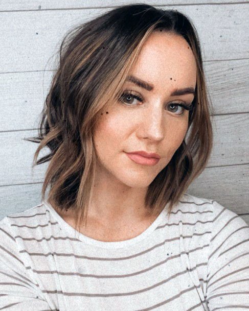 Center Part Effortless Haircut Short Women