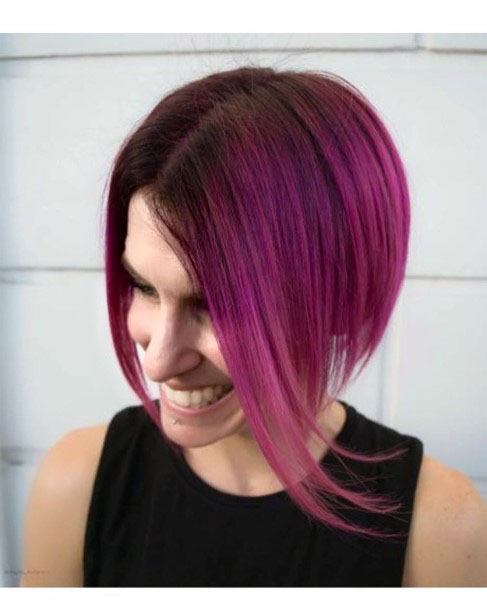 Center Parted Purpled Dyed Choppy Bob Hairstyle For Women