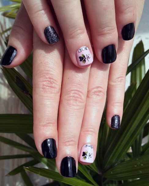 Charming Black Honey Bee On Nail Art For Women