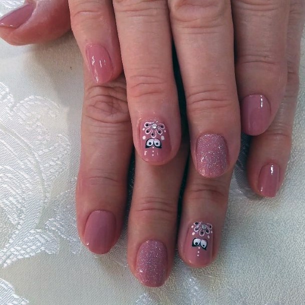 Charming Cute Bee Design On Nails For Women