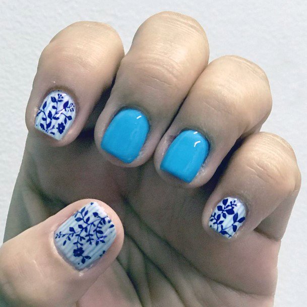 Charming Nail Art Women Blue Floral Designs