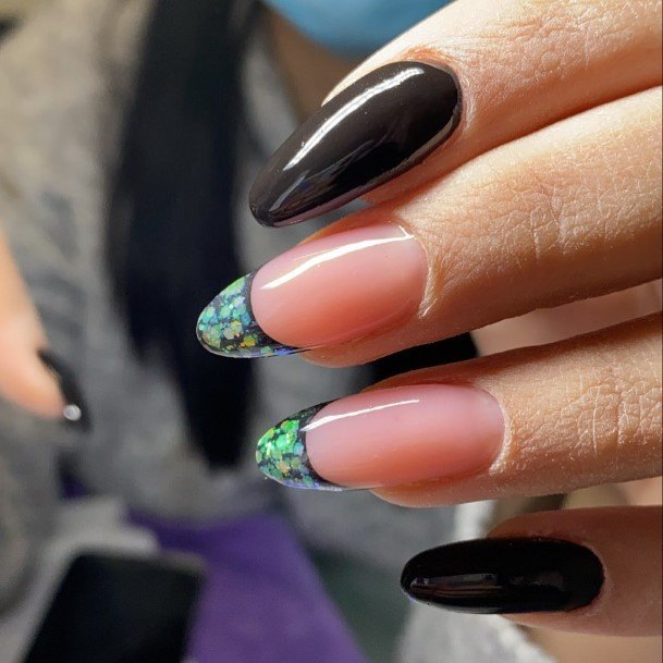 Charming Nails For Women Black And Green