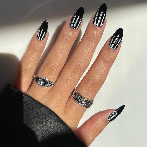 Charming Nails For Women Spooky