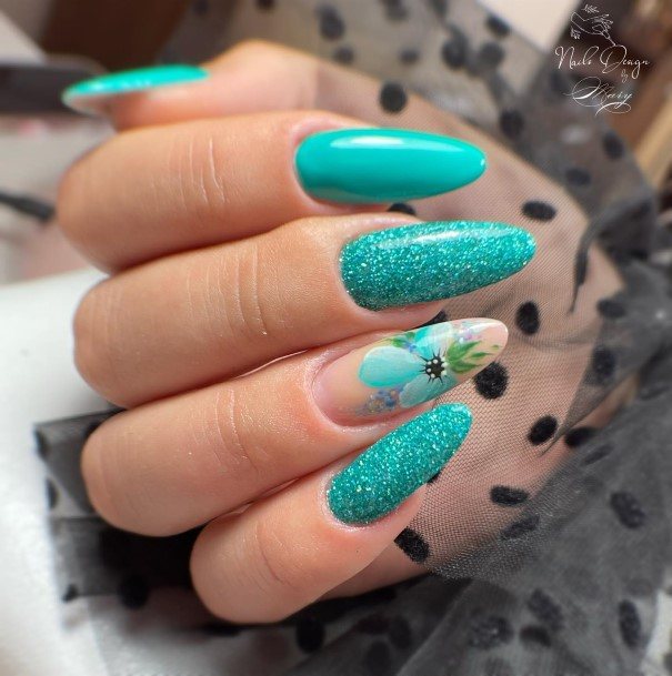 Charming Nails For Women Turquoise Ombre