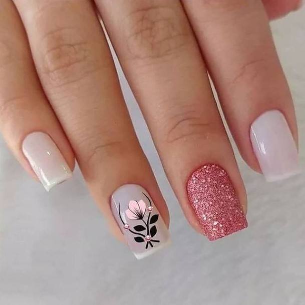 Charming Nails For Women Vacation