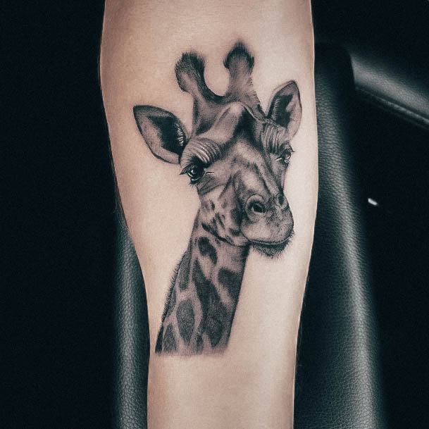 Charming Tattoos For Women Giraffe Realistic Leg