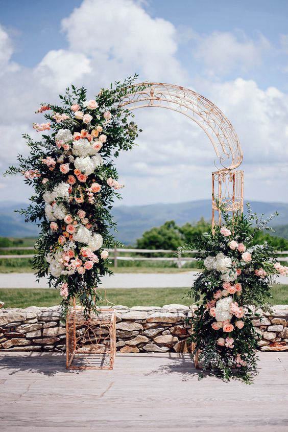 Charming Wedding Arch Flowers