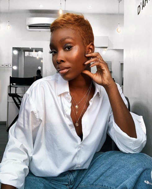 Chic Blonde Pixie Short Hairstyles For Black Women