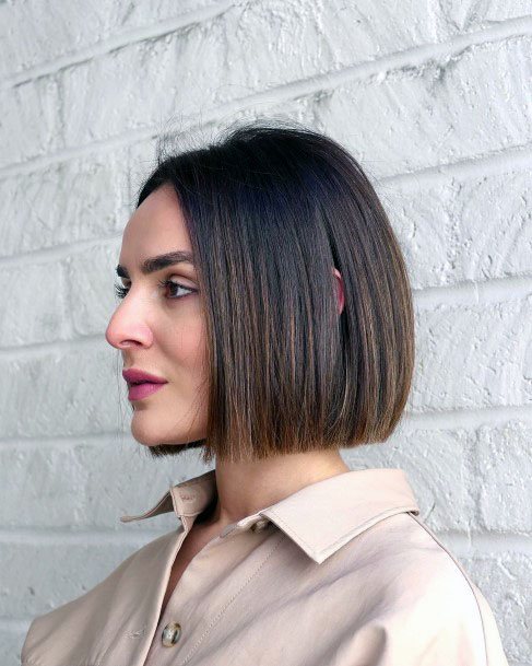 Chic Deftly Combed Brown Bob Women Hairstyle