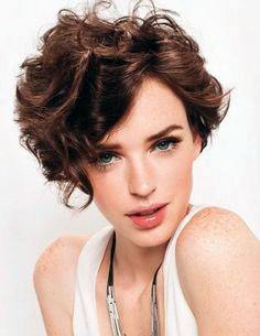 Chic Messy Wild Brown Bob Hairstyle For Women