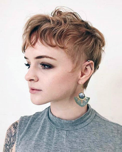 Chic Razor Back And Short Layers On Top Strawberry Blonde Hair Color