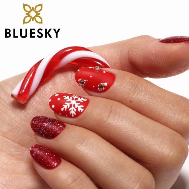 Christmas Gel Nail Design Inspiration For Women