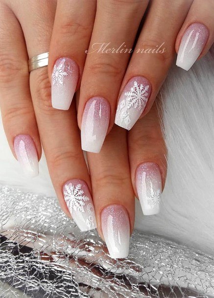 Christmas Ombre Nail For Ladies