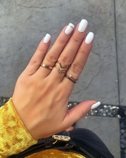 Classy Golden Effect On White Gel Nails Women