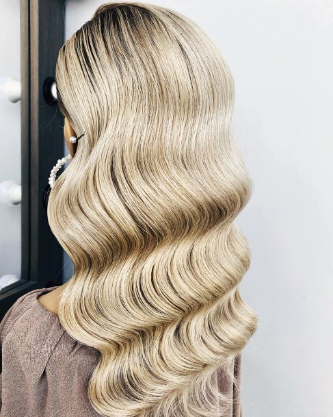 Classy Woman Wide Curls Smooth Blonde Old Hollywood Waves Hairstyle