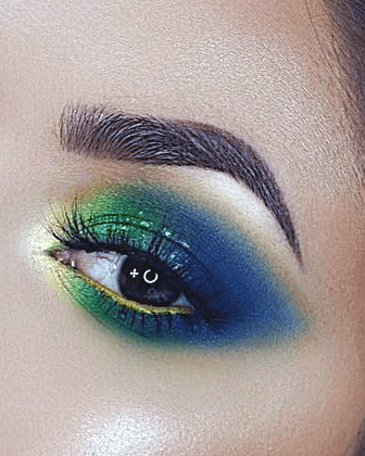 Cloudy Blue Mist And Green Eyeshadow Women