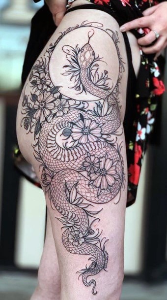 Cobra Tattoo Womens Legs