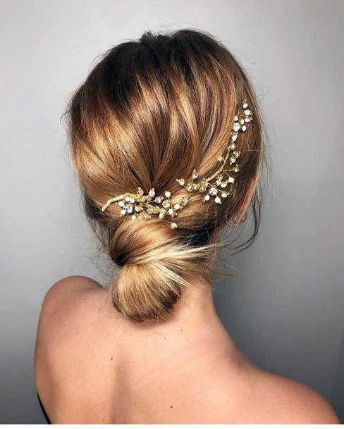 Coiled Low Chignon With Accessory