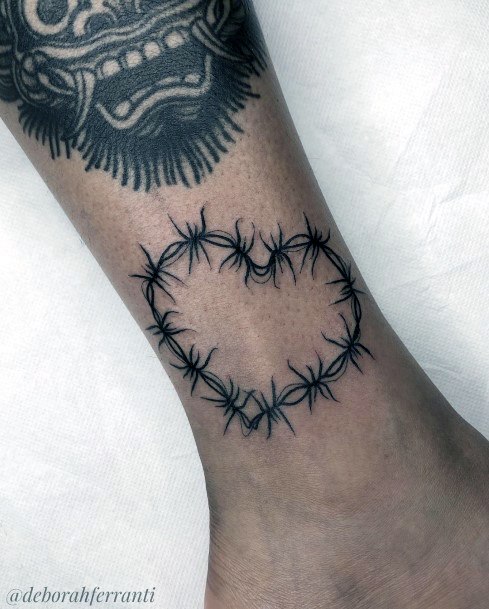 Colorful Womens Barbed Wire Tattoo Design Ideas