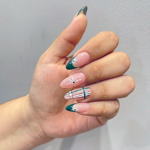 Colorful Womens Winter Nail Design Ideas