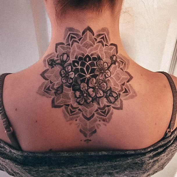 Cool Back Of Neck Tattoos For Women