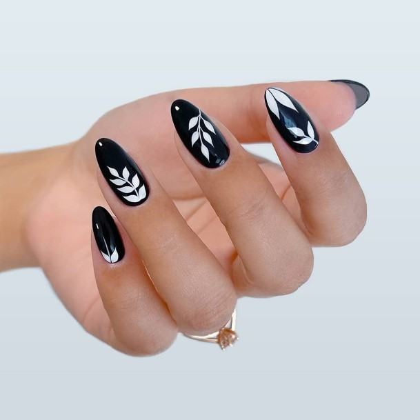 Cool Black Oval Nails For Women