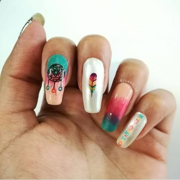 Cool Feather Nails For Women