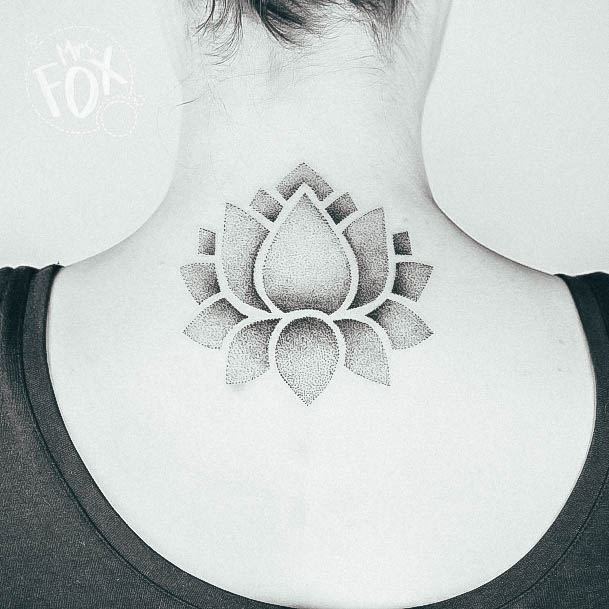 Cool Female Back Of Neck Tattoo Designs