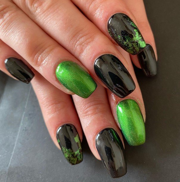 Cool Female Black And Green Nail Designs