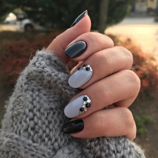 Cool Female Black And Grey Nail Designs