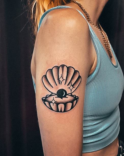 Cool Female Clam Tattoo Designs