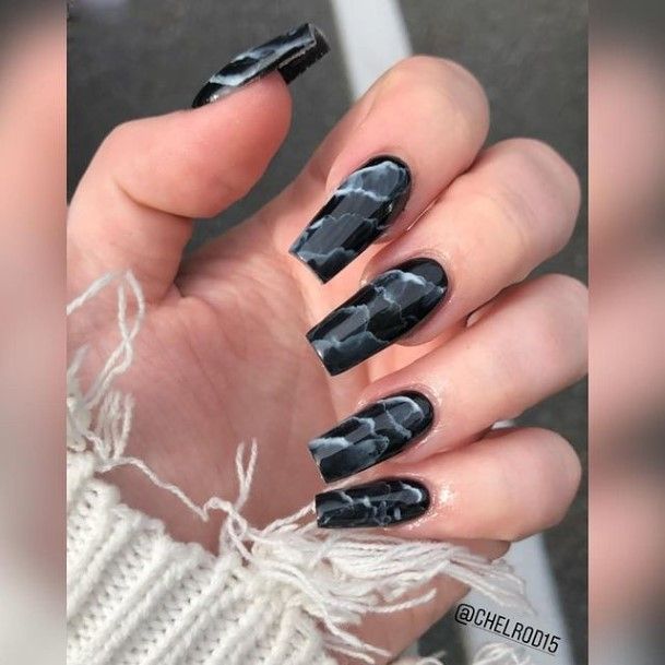 Cool Female Dark Nail Designs