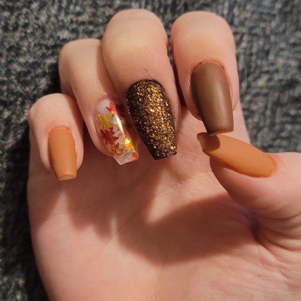 Cool Female Fall Leaf Nail Designs