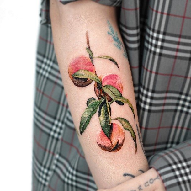 Cool Female Peach Tattoo Designs