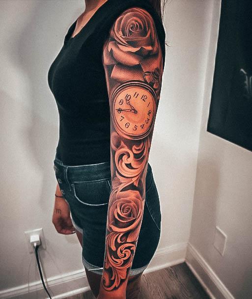 Cool Female Rose Shoulder Tattoo Designs