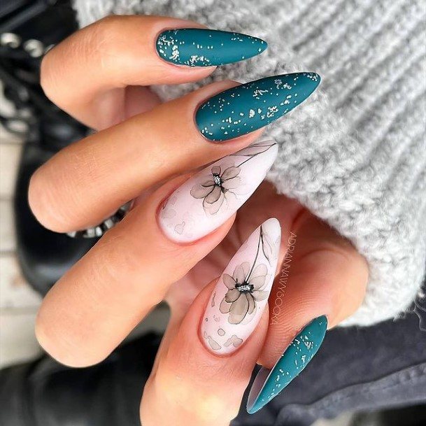 Cool Female Vacation Nail Designs