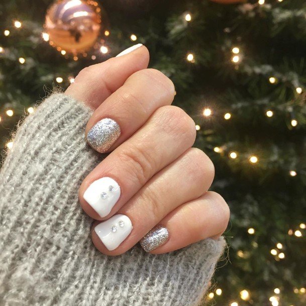 Cool Female White And Silver Nail Designs
