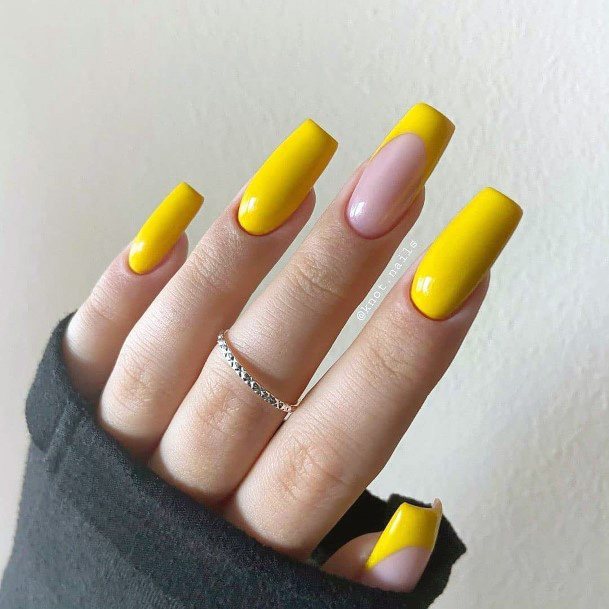 Cool Female Yellow Dress Nail Designs