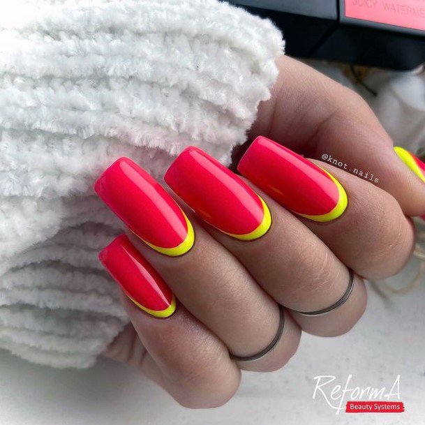 Cool Female Yellow Summer Nail Designs