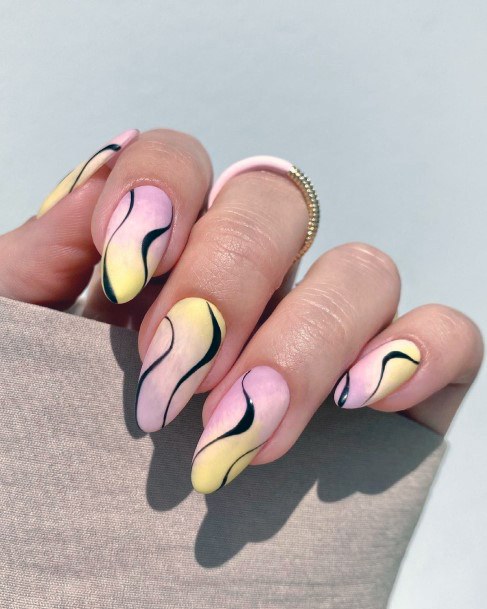 Cool Light Yellow Nails For Women