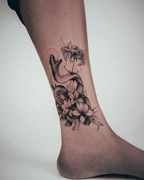 Cool Lily Tattoos For Women Leg Snake