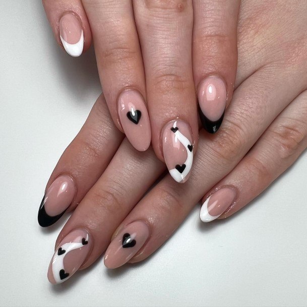 Cool Monochrome Nails For Women