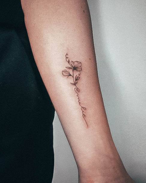 Cool Name Tattoos For Women