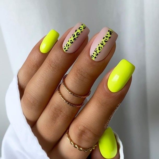 Cool Short Yellow Nails For Women