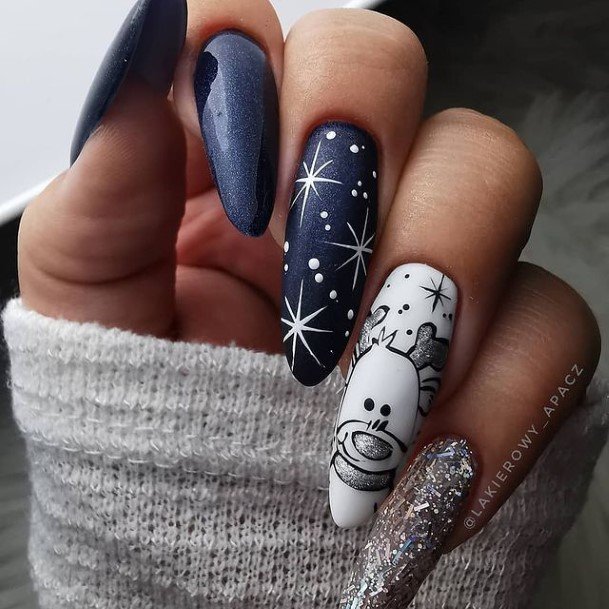 Cool Silver Nails For Women