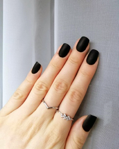Cool Simple Short Black Nail Ideas For Girls